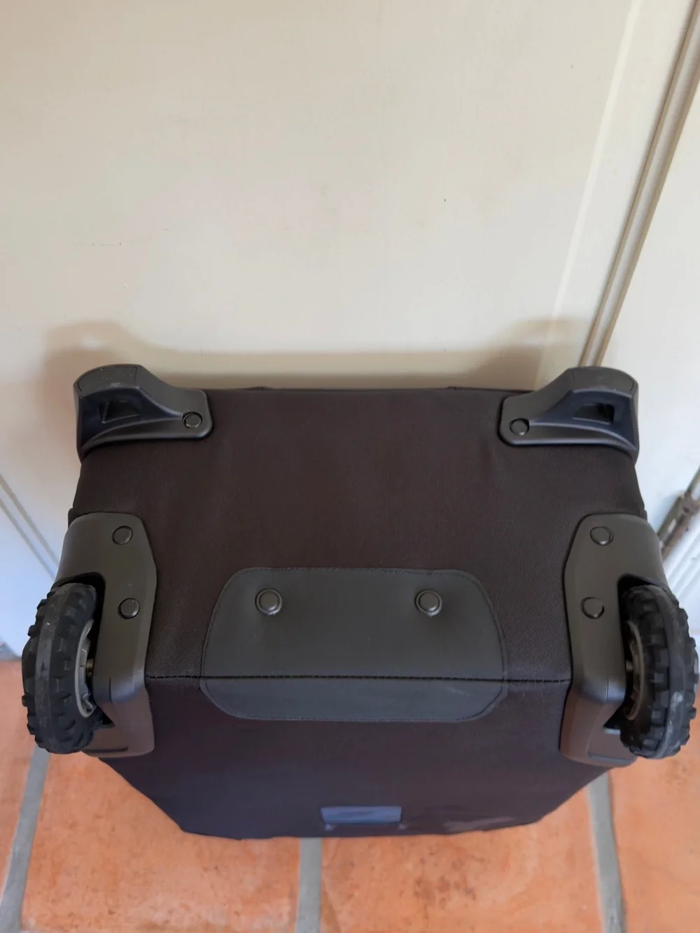 NEW Eagle Creek Tarmac XE 2-Wheel Carry-On | Black | Tags Attached